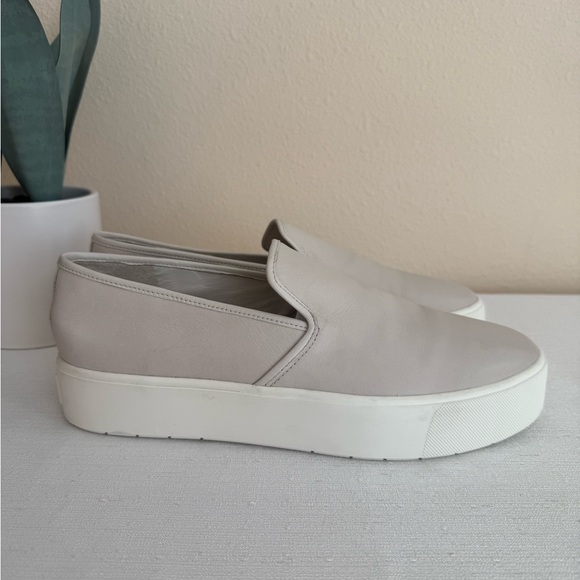 VINCE Light Gray Leather Slip-On Platform Casual
Sneakers - Picture 4 of 11